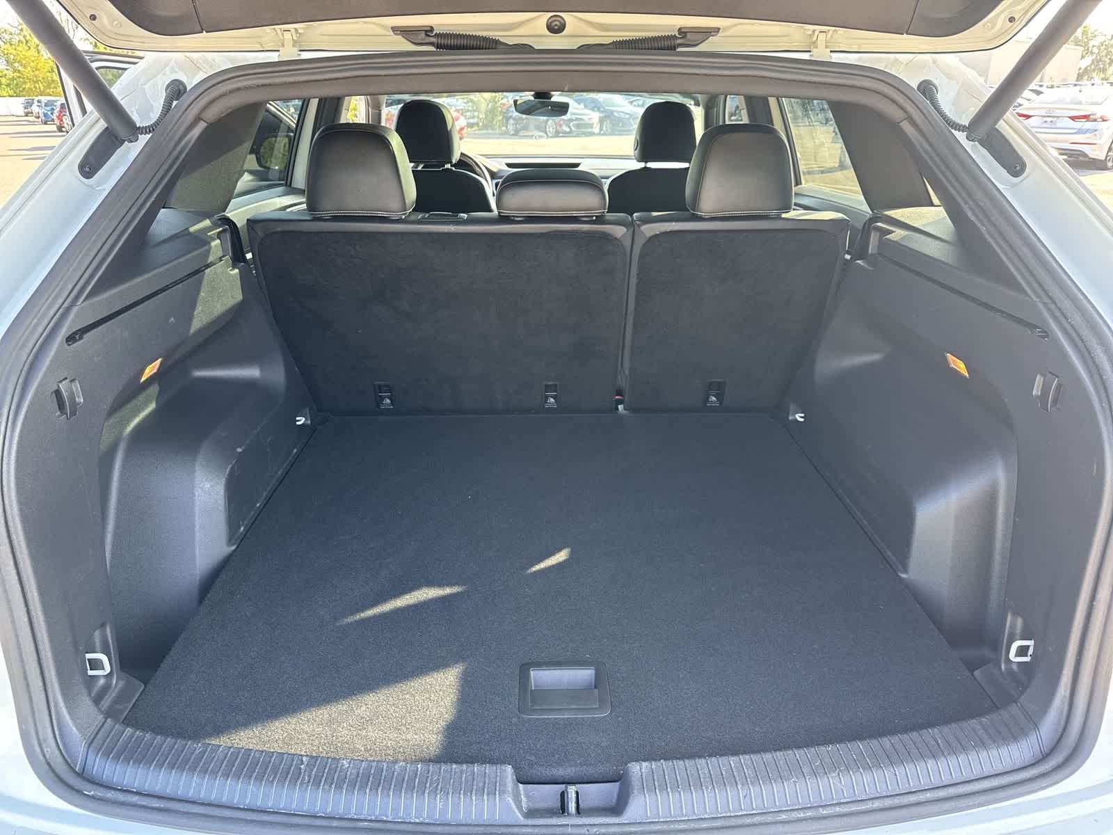 Volkswagen Atlas Cross Sport 3,6 L V6 SEL 2021