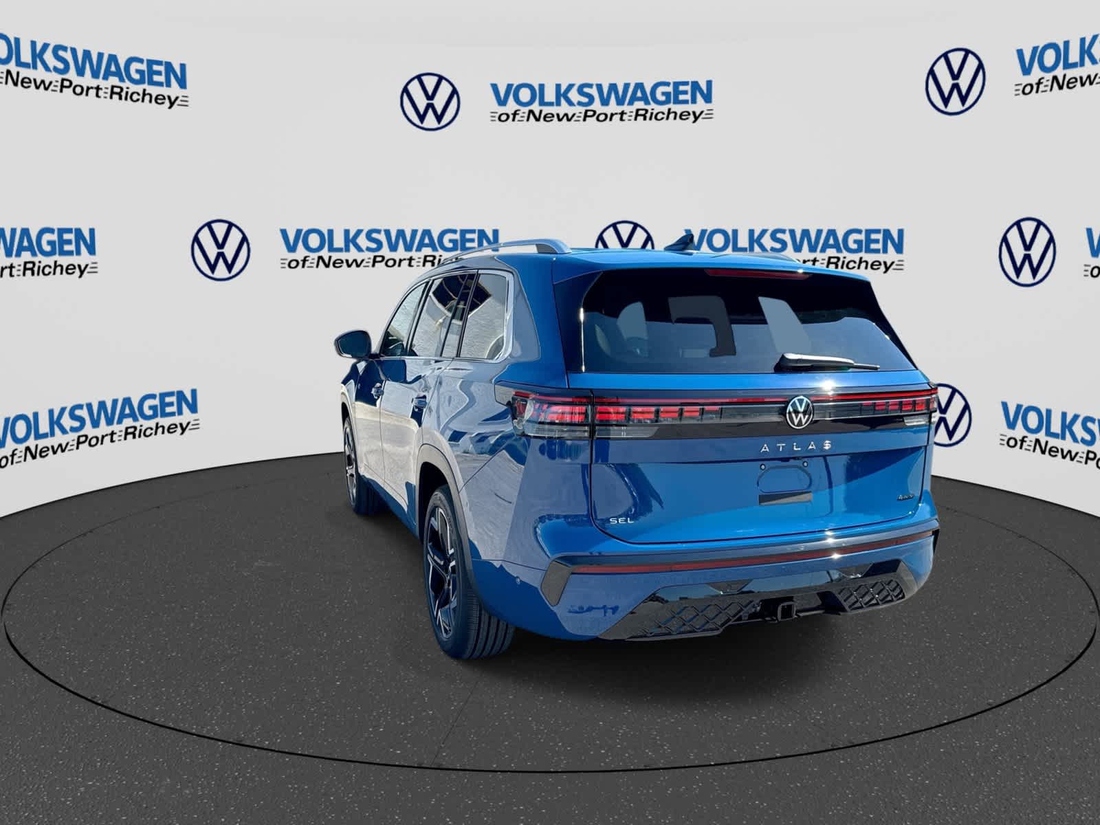 Volkswagen Atlas SEL Premium R-Line 2027