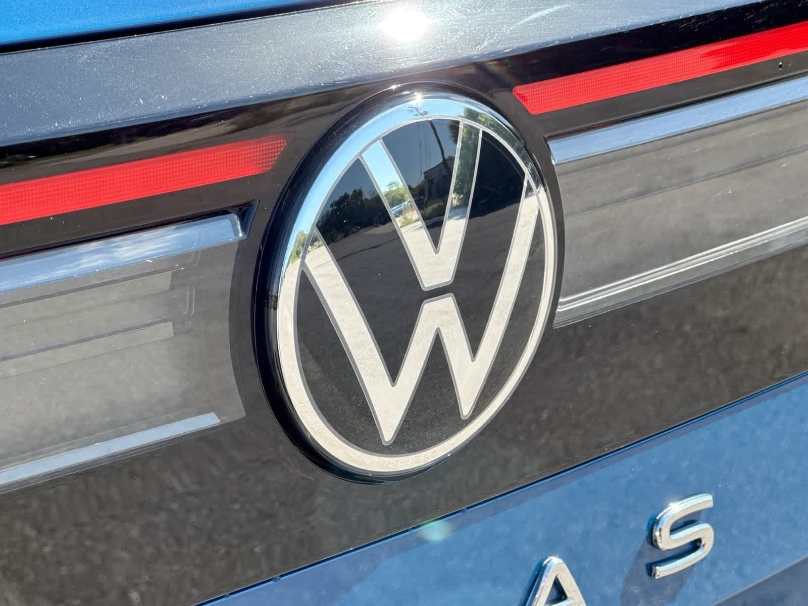 Volkswagen Atlas SEL Premium R-Line 2027