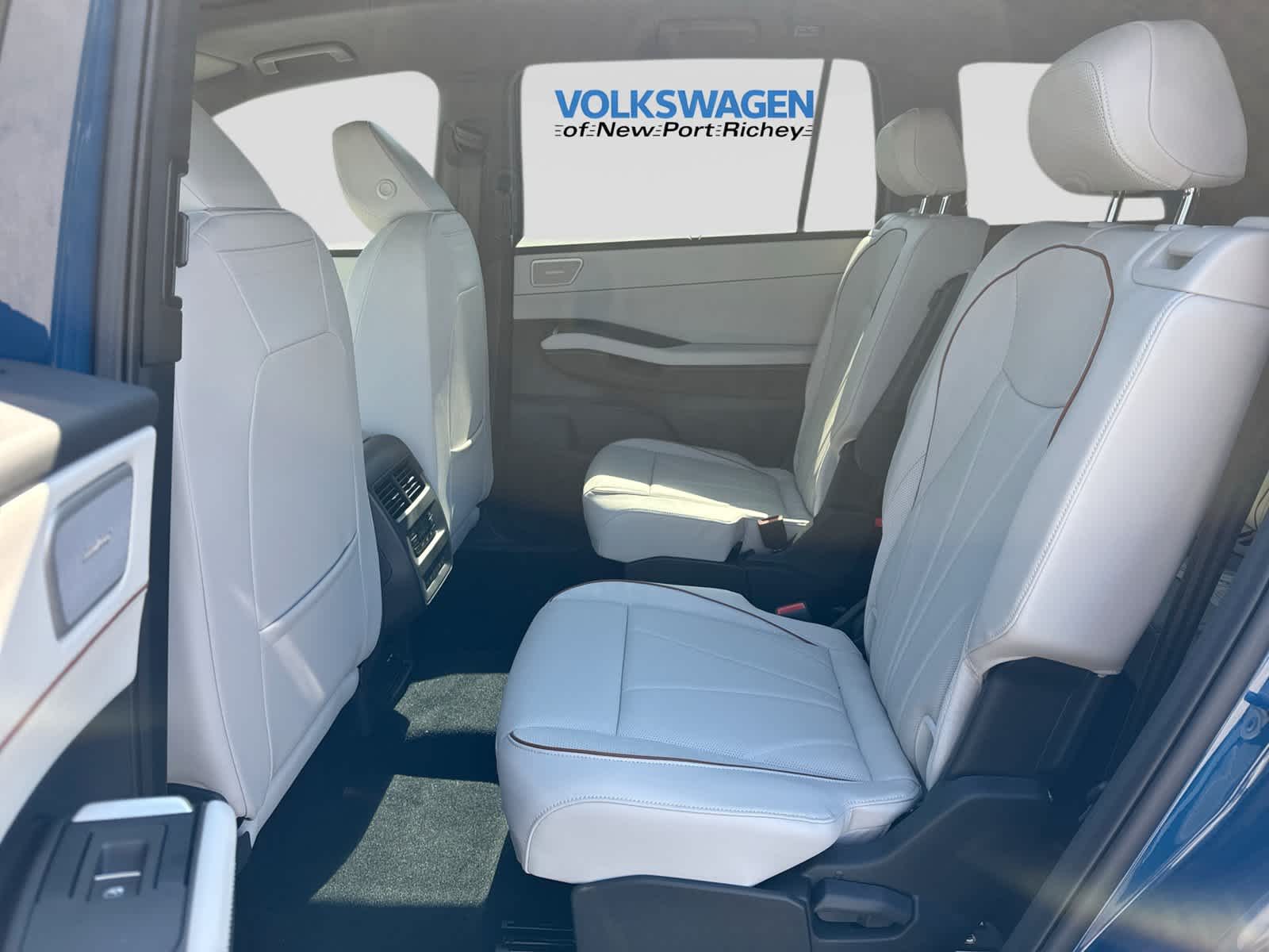 Volkswagen Atlas SEL Premium R-Line 2027