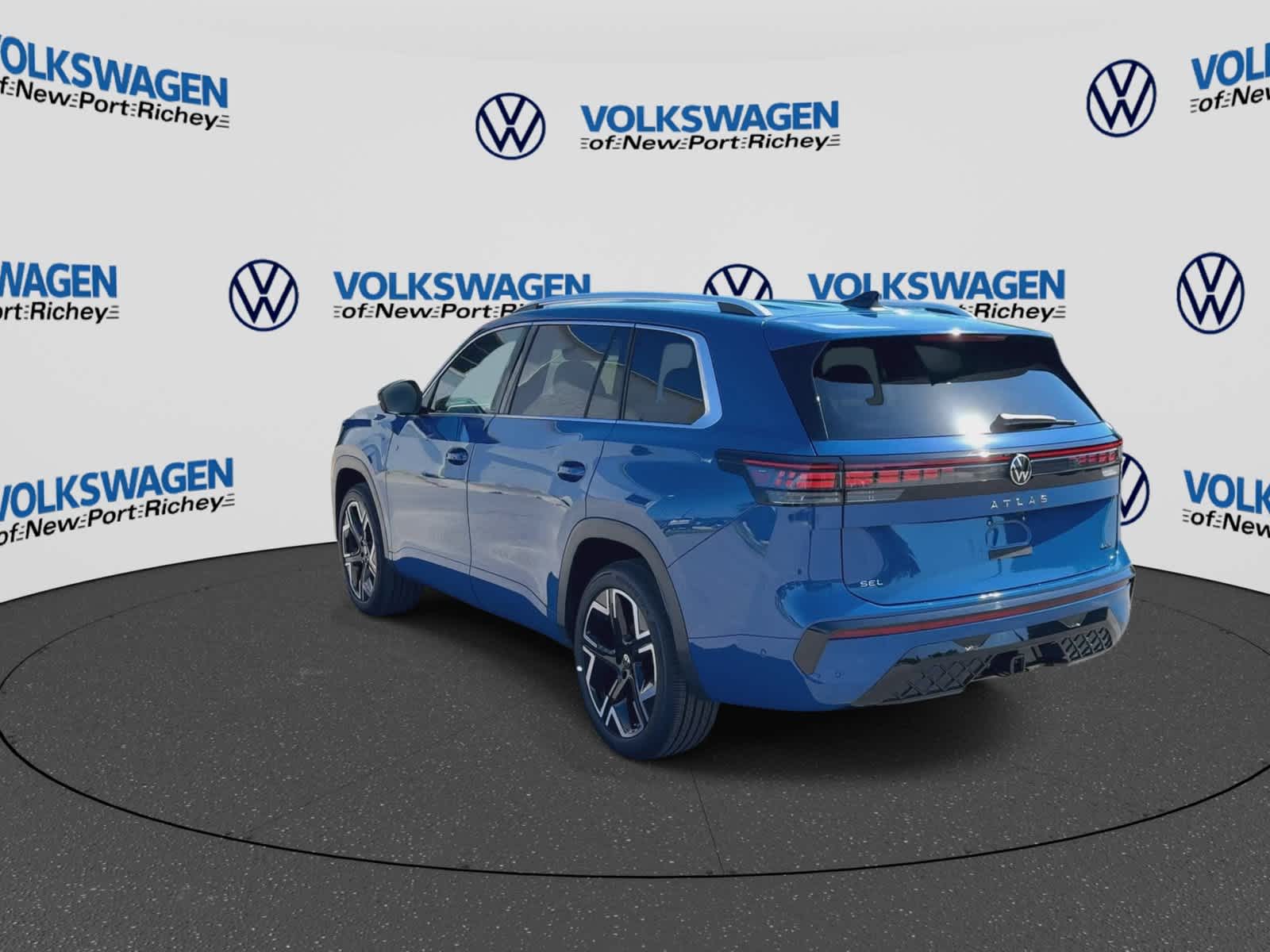 Volkswagen Atlas SEL Premium R-Line 2027