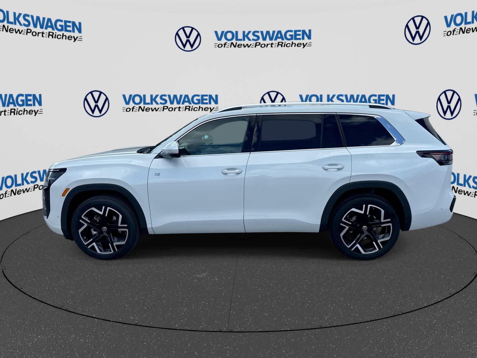 Volkswagen Atlas SEL Premium R-Line 2027