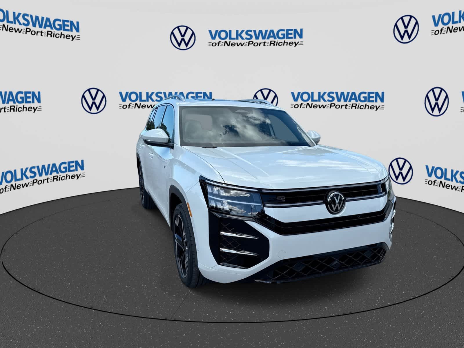Volkswagen Atlas SEL Premium R-Line 2027