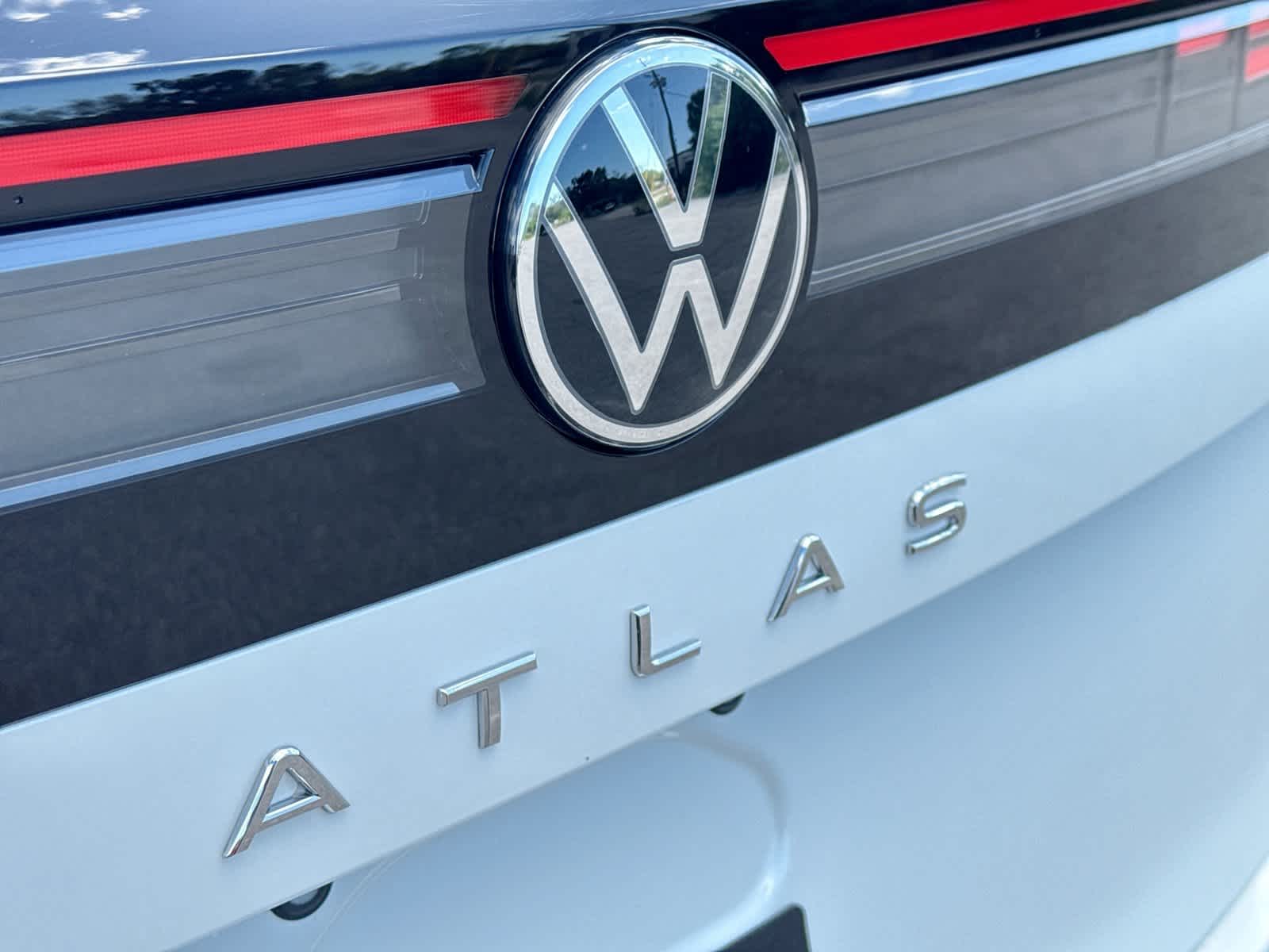 Volkswagen Atlas SEL Premium R-Line 2027
