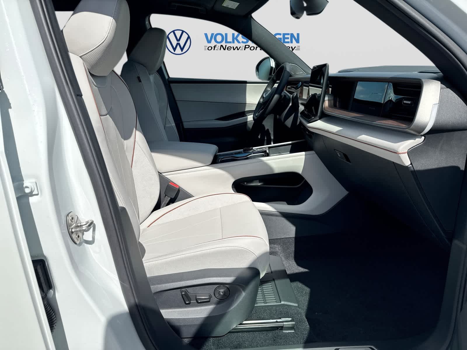 Volkswagen Atlas SEL Premium R-Line 2027