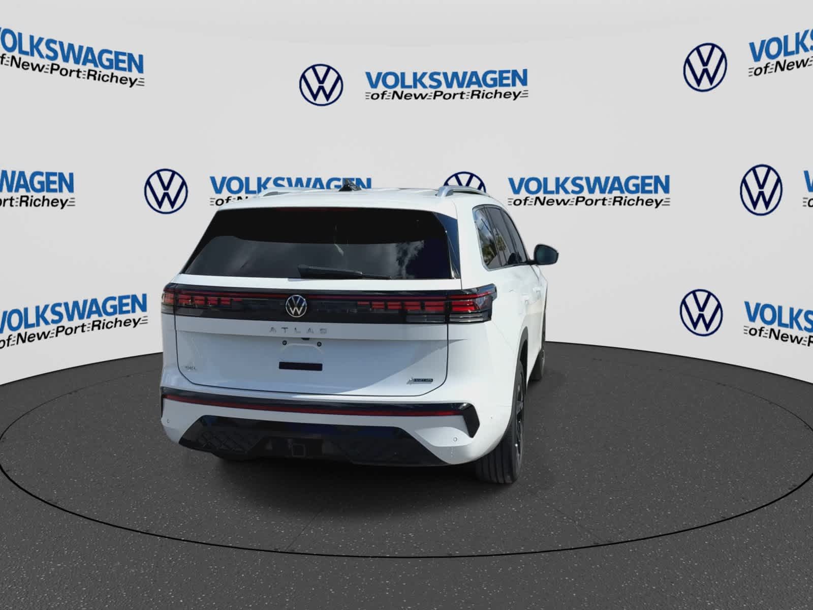 Volkswagen Atlas SEL Premium R-Line 2027
