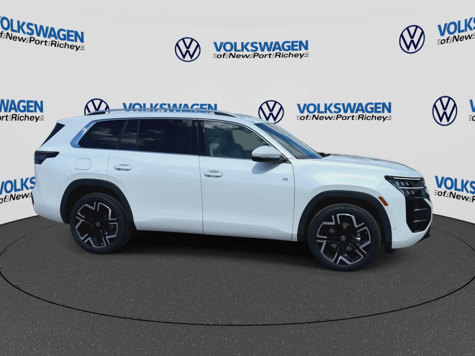 Volkswagen Atlas SEL Premium R-Line 2027