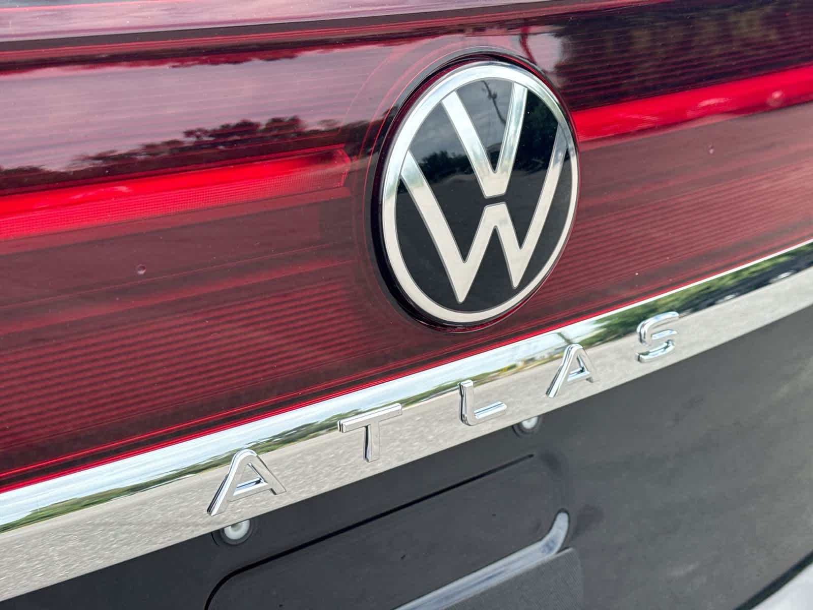 Volkswagen Atlas Cross Sport SEL Premium R-Line 2026