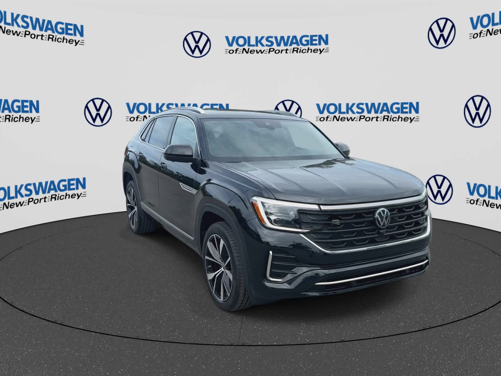 Volkswagen Atlas Cross Sport SEL Premium R-Line 2026