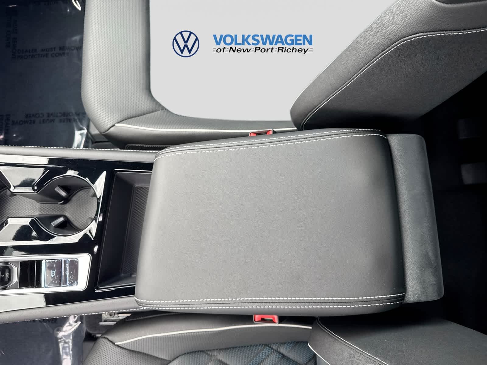 Volkswagen Atlas Cross Sport SEL Premium R-Line 2026