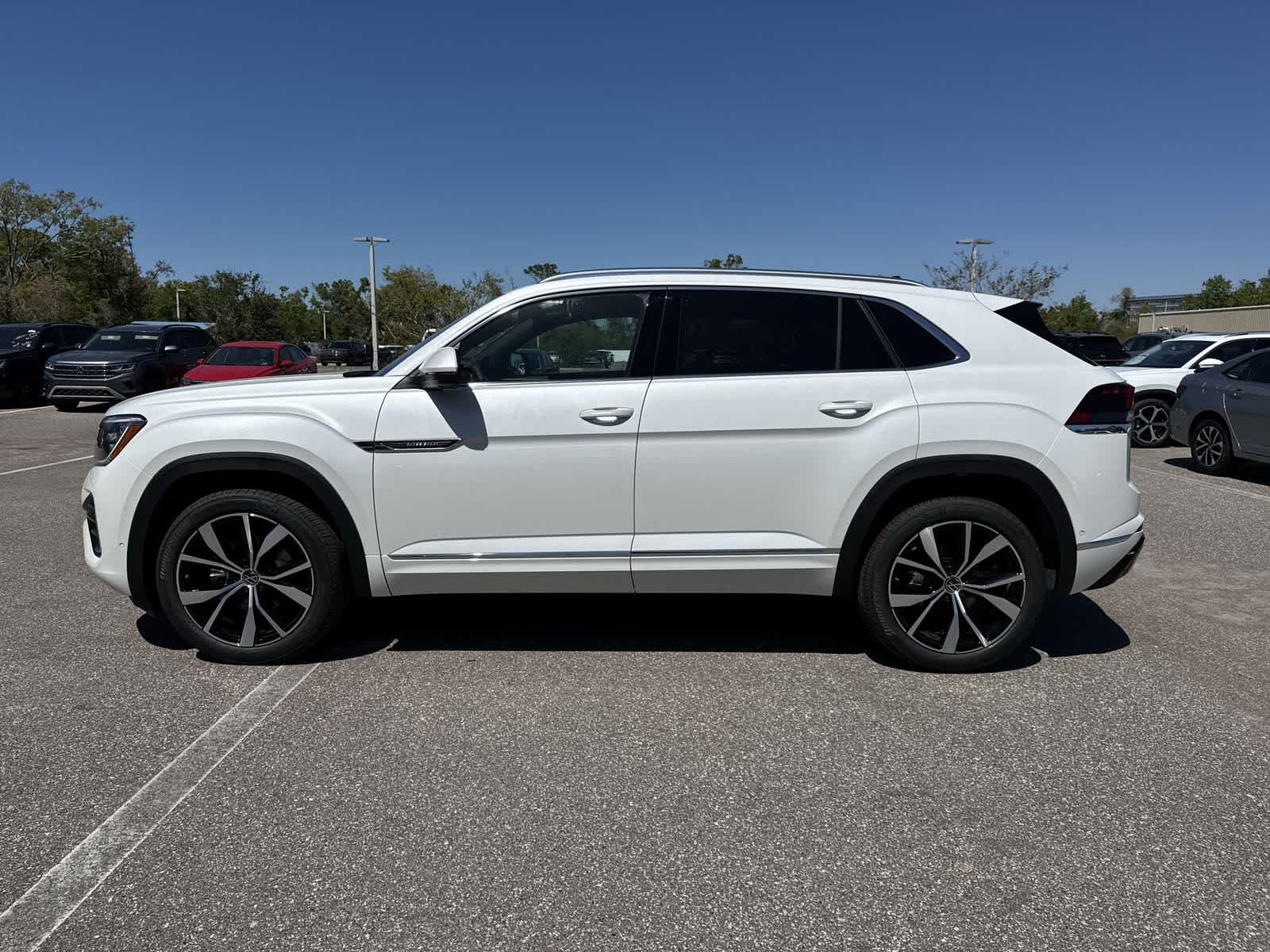 2026 Volkswagen Atlas Cross Sport 2.0T SEL Premium R-Line