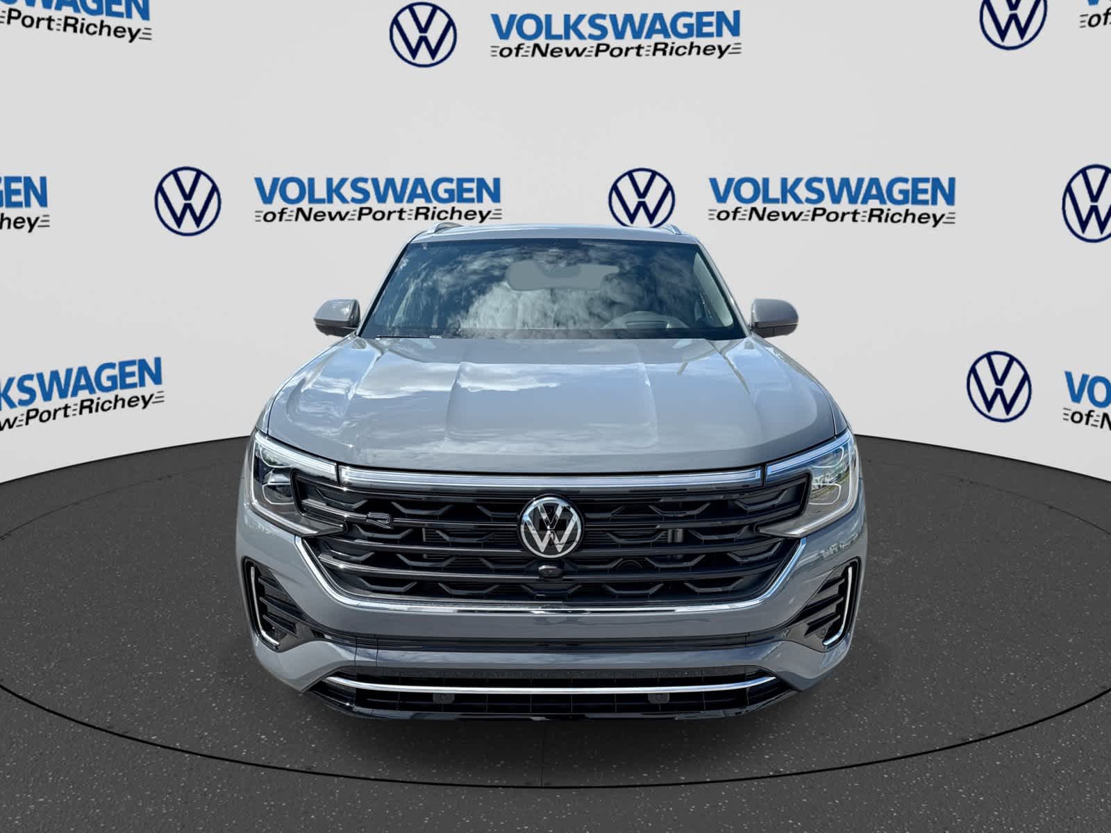 Volkswagen Atlas Cross Sport SEL Premium R-Line 2026