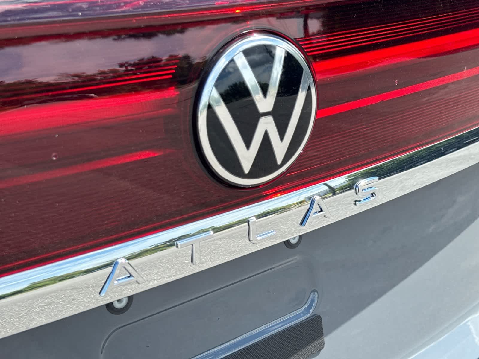 Volkswagen Atlas Cross Sport SEL Premium R-Line 2026