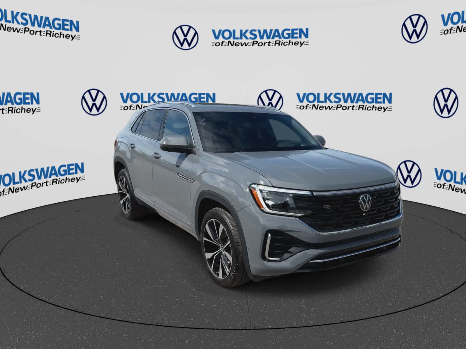 Volkswagen Atlas Cross Sport SEL Premium R-Line 2026