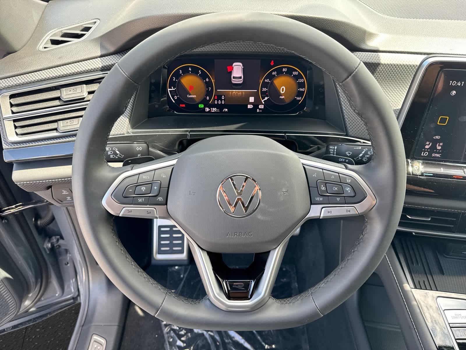Volkswagen Atlas Cross Sport SEL Premium R-Line 2026