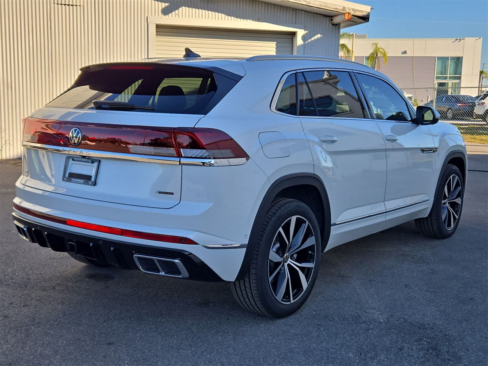 2026 Volkswagen Atlas Cross Sport 2.0T SEL Premium R-Line