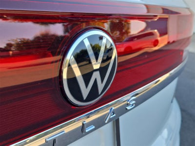 2026 Volkswagen Atlas Cross Sport 2.0T SEL Premium R-Line