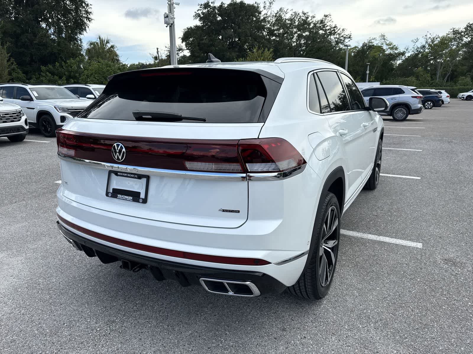 2026 Volkswagen Atlas Cross Sport 2.0T SEL Premium R-Line