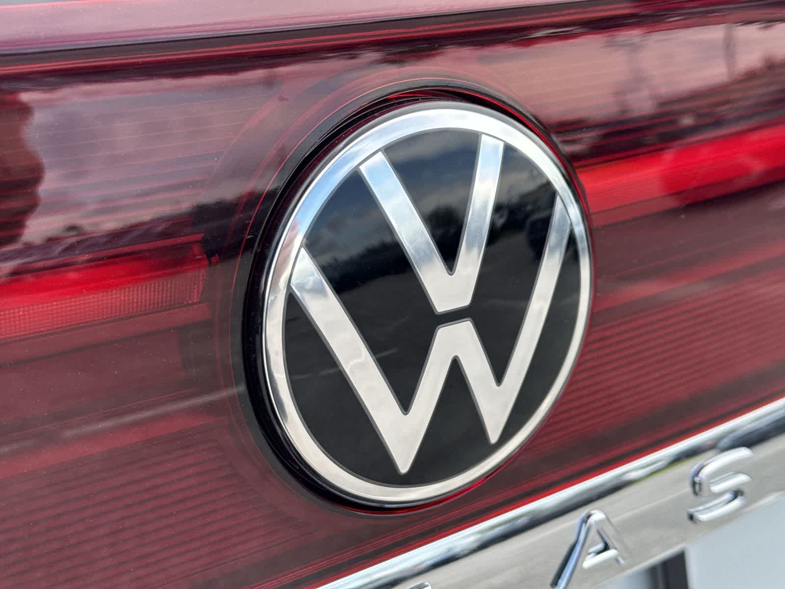 2026 Volkswagen Atlas Cross Sport 2.0T SEL Premium R-Line