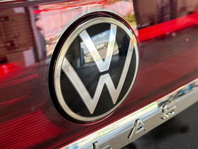 Volkswagen Atlas Cross Sport SEL Premium R-Line 2026