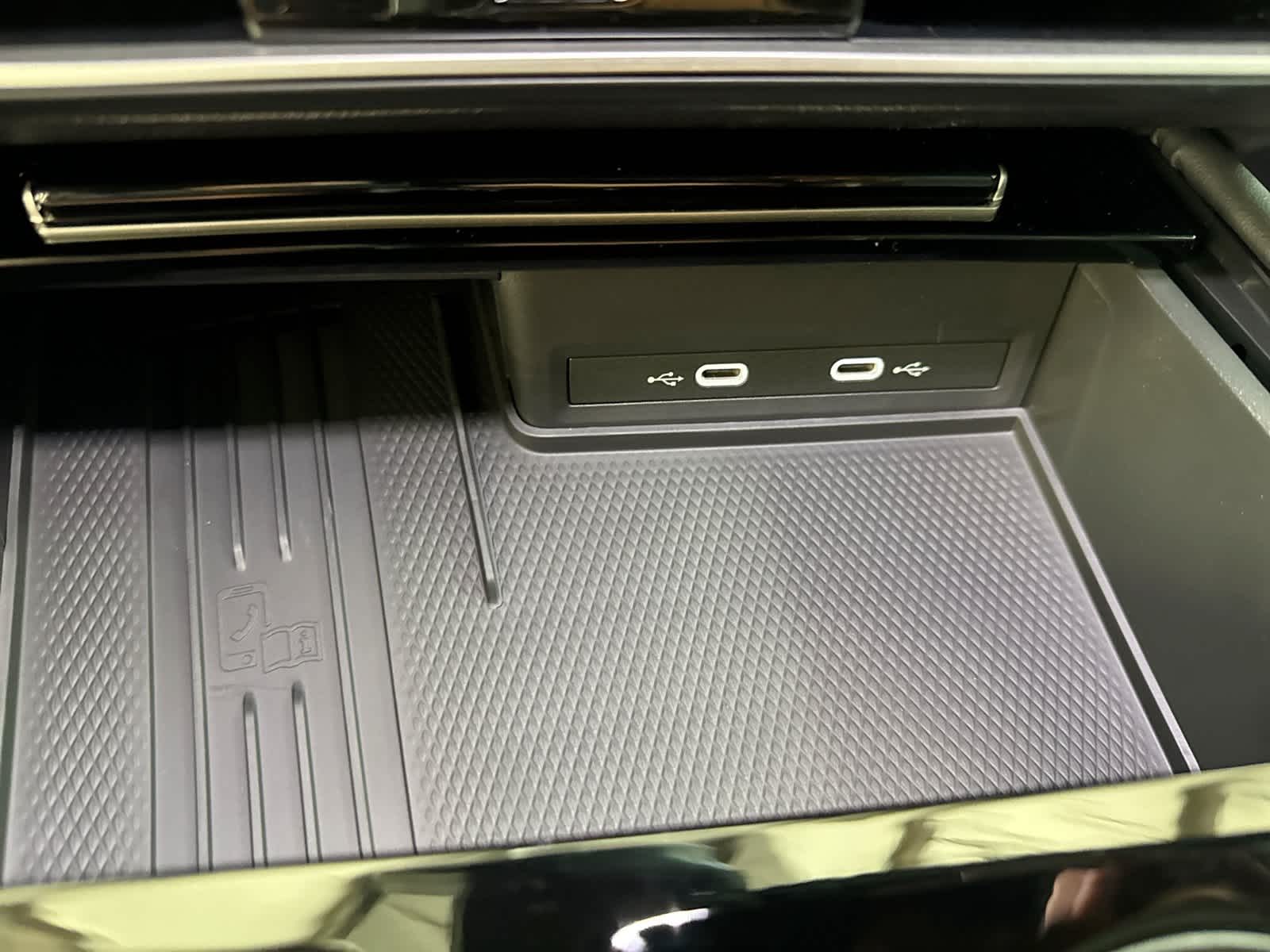 Volkswagen Atlas Cross Sport SEL Premium R-Line 2026