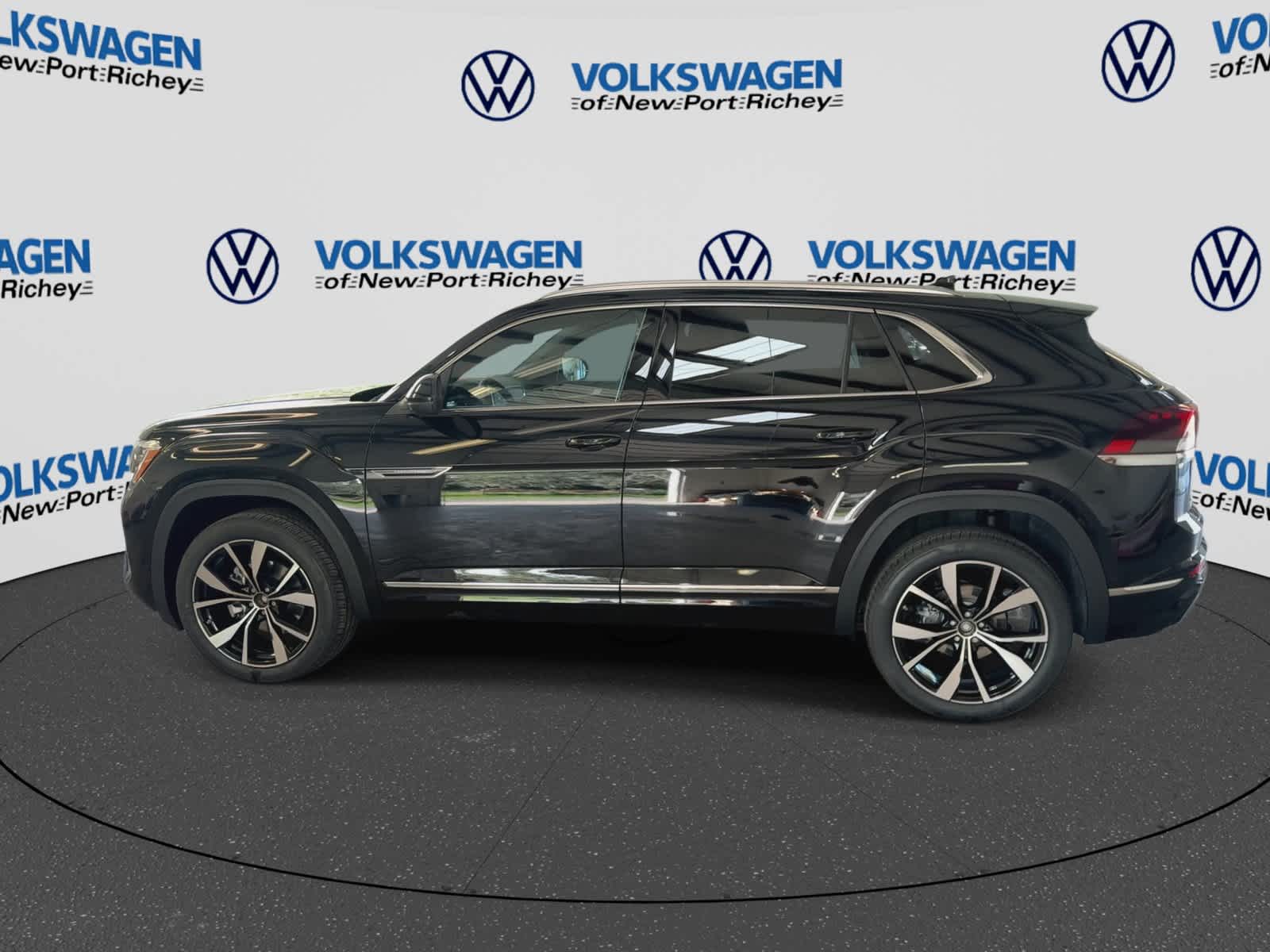 Volkswagen Atlas Cross Sport SEL Premium R-Line 2026
