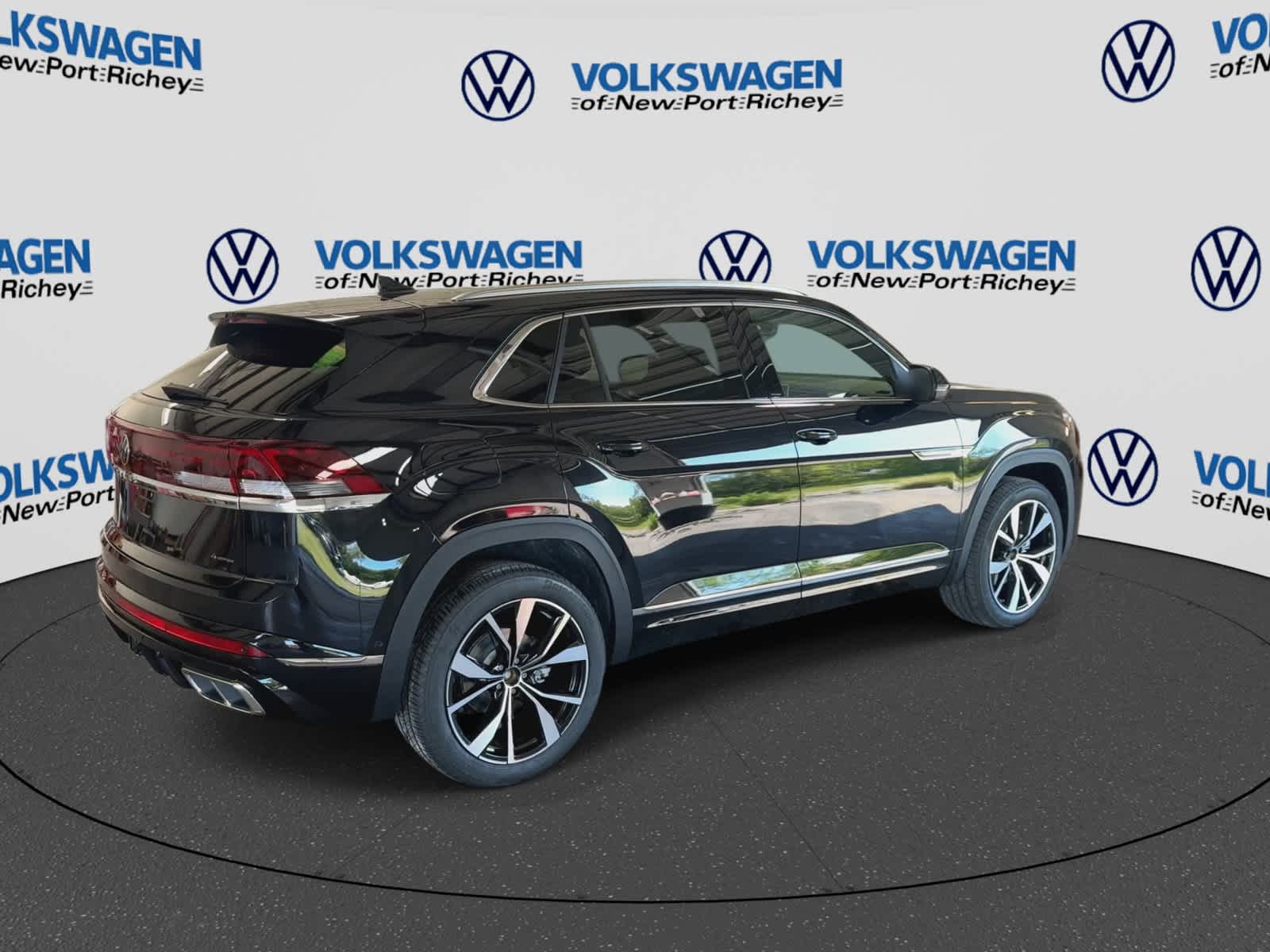 Volkswagen Atlas Cross Sport SEL Premium R-Line 2026