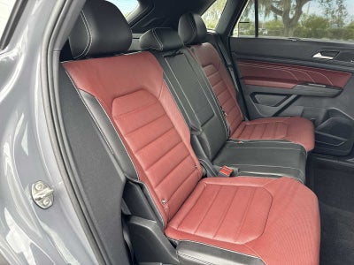 Volkswagen Atlas Cross Sport 3.6L V6 SEL Premium R-Line 2022