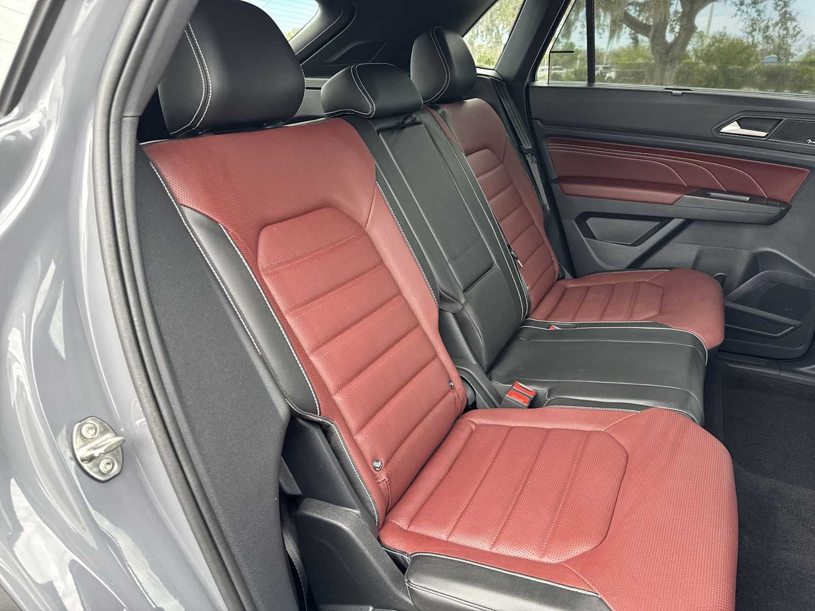 Volkswagen Atlas Cross Sport 3.6L V6 SEL Premium R-Line 2022