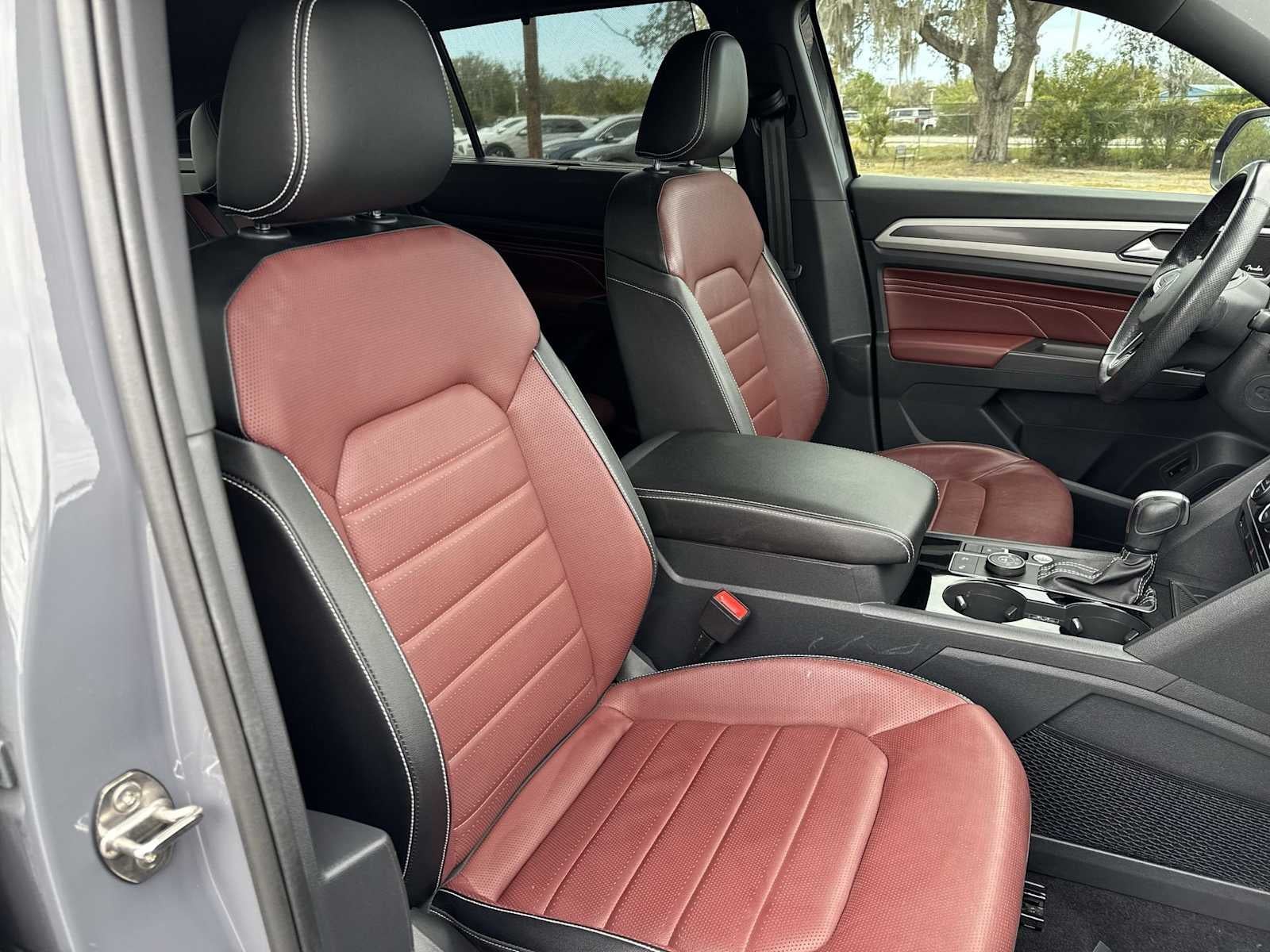 Volkswagen Atlas Cross Sport 3.6L V6 SEL Premium R-Line 2022