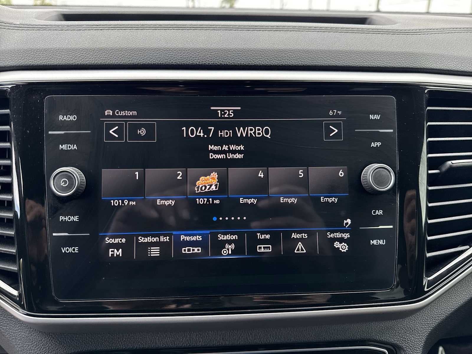 Volkswagen Atlas Cross Sport 3.6L V6 SEL Premium R-Line 2022