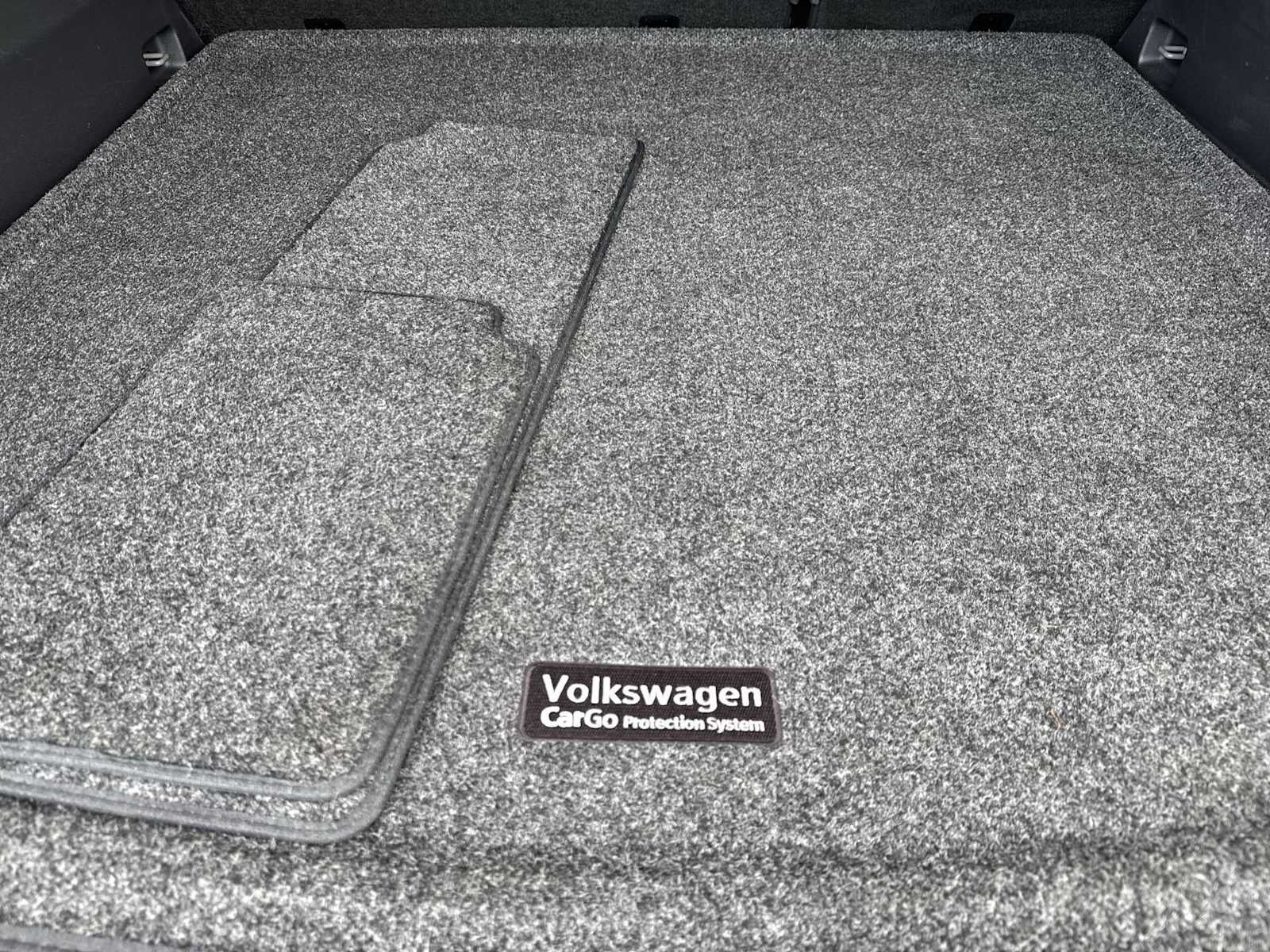 Volkswagen Atlas Cross Sport 3.6L V6 SEL Premium R-Line 2022