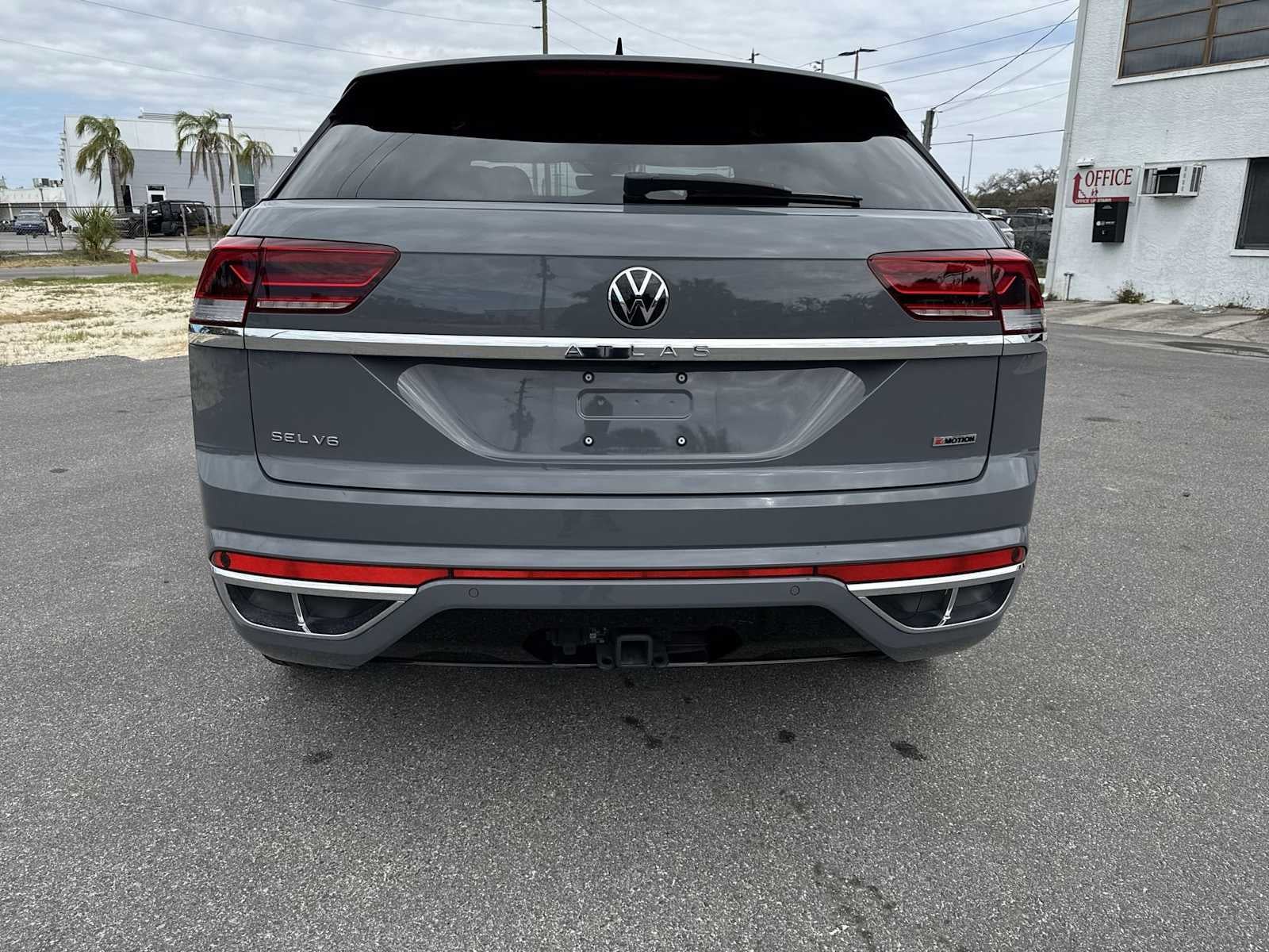 Volkswagen Atlas Cross Sport 3.6L V6 SEL Premium R-Line 2022
