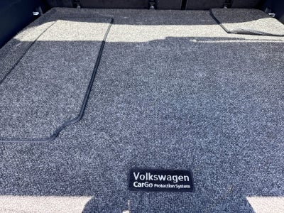 Volkswagen Atlas Cross Sport 2.0T SEL Premium R-Line 2024
