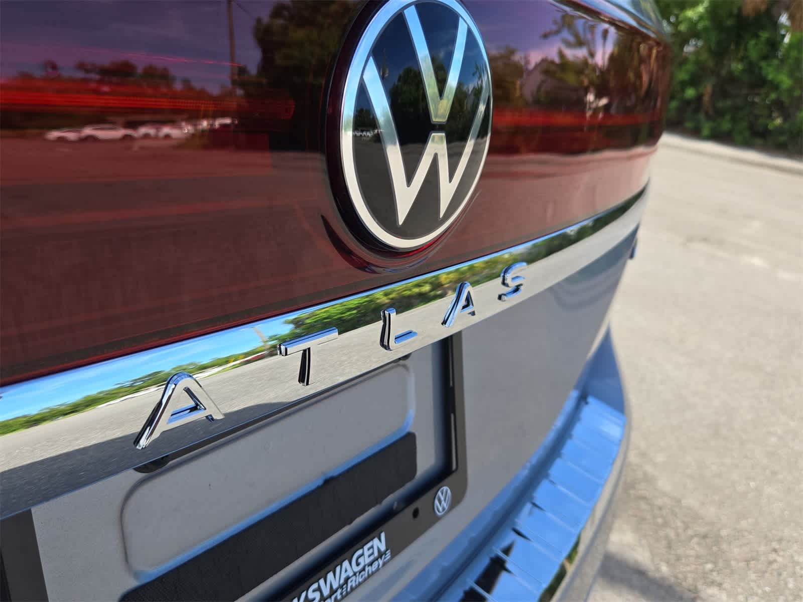 2026 Volkswagen Atlas 2.0T SEL Premium R-Line