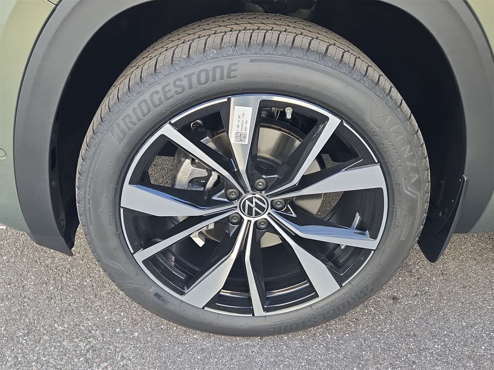 2026 Volkswagen Atlas 2.0T SEL Premium R-Line