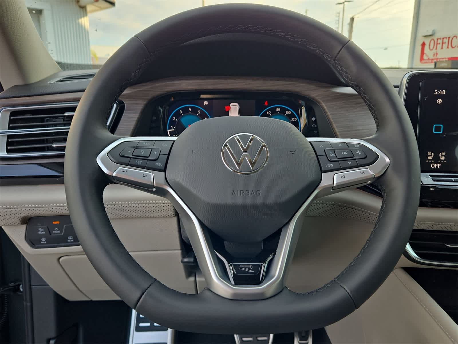 2026 Volkswagen Atlas 2.0T SEL Premium R-Line