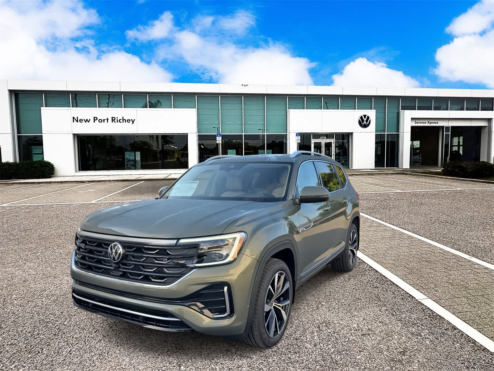 2026 Volkswagen Atlas 2.0T SEL Premium R-Line