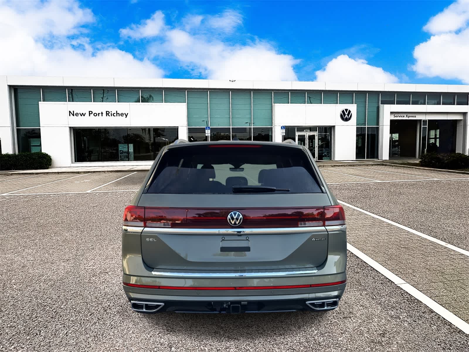 2026 Volkswagen Atlas 2.0T SEL Premium R-Line