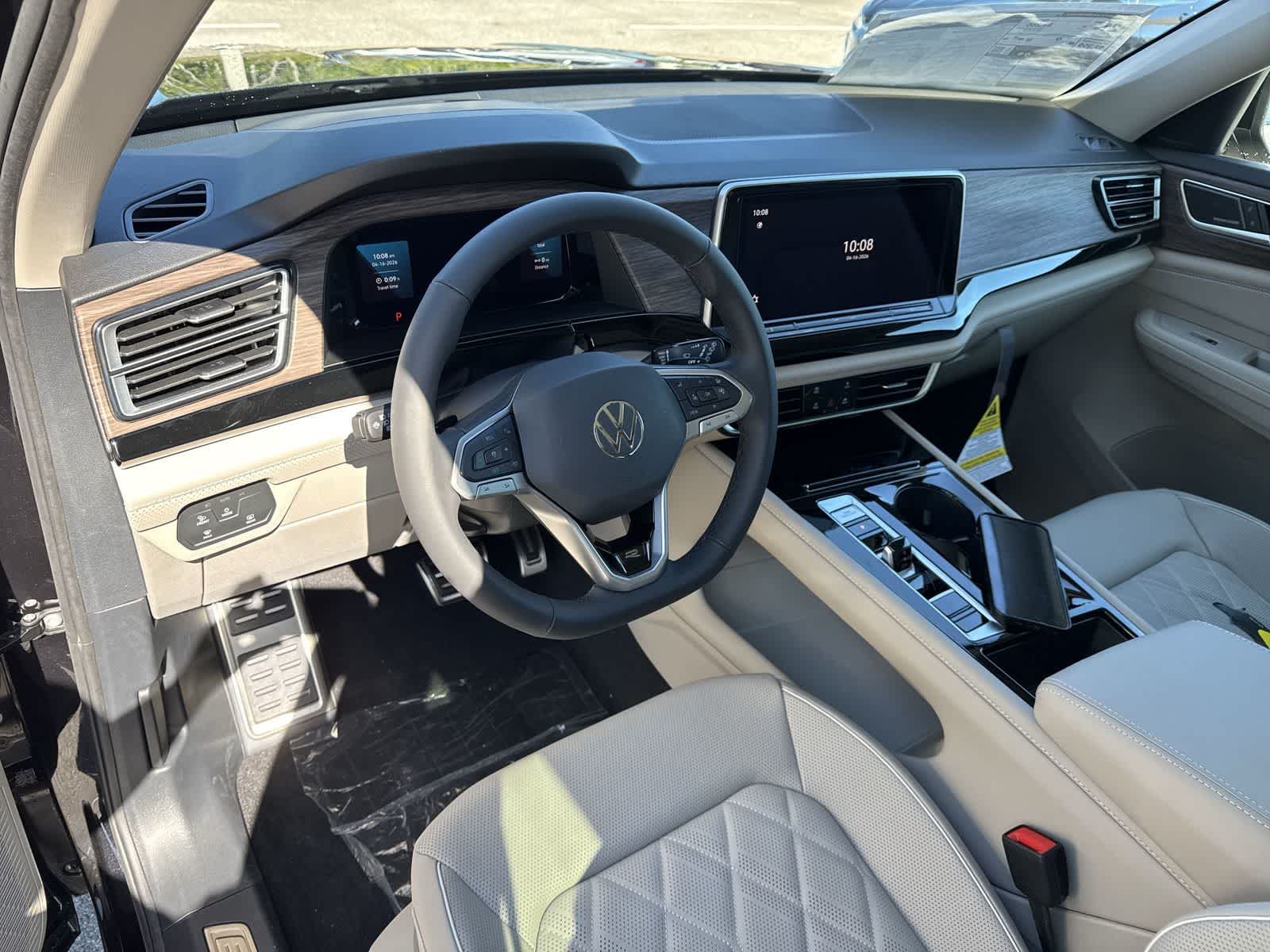 2026 Volkswagen Atlas 2.0T SEL Premium R-Line