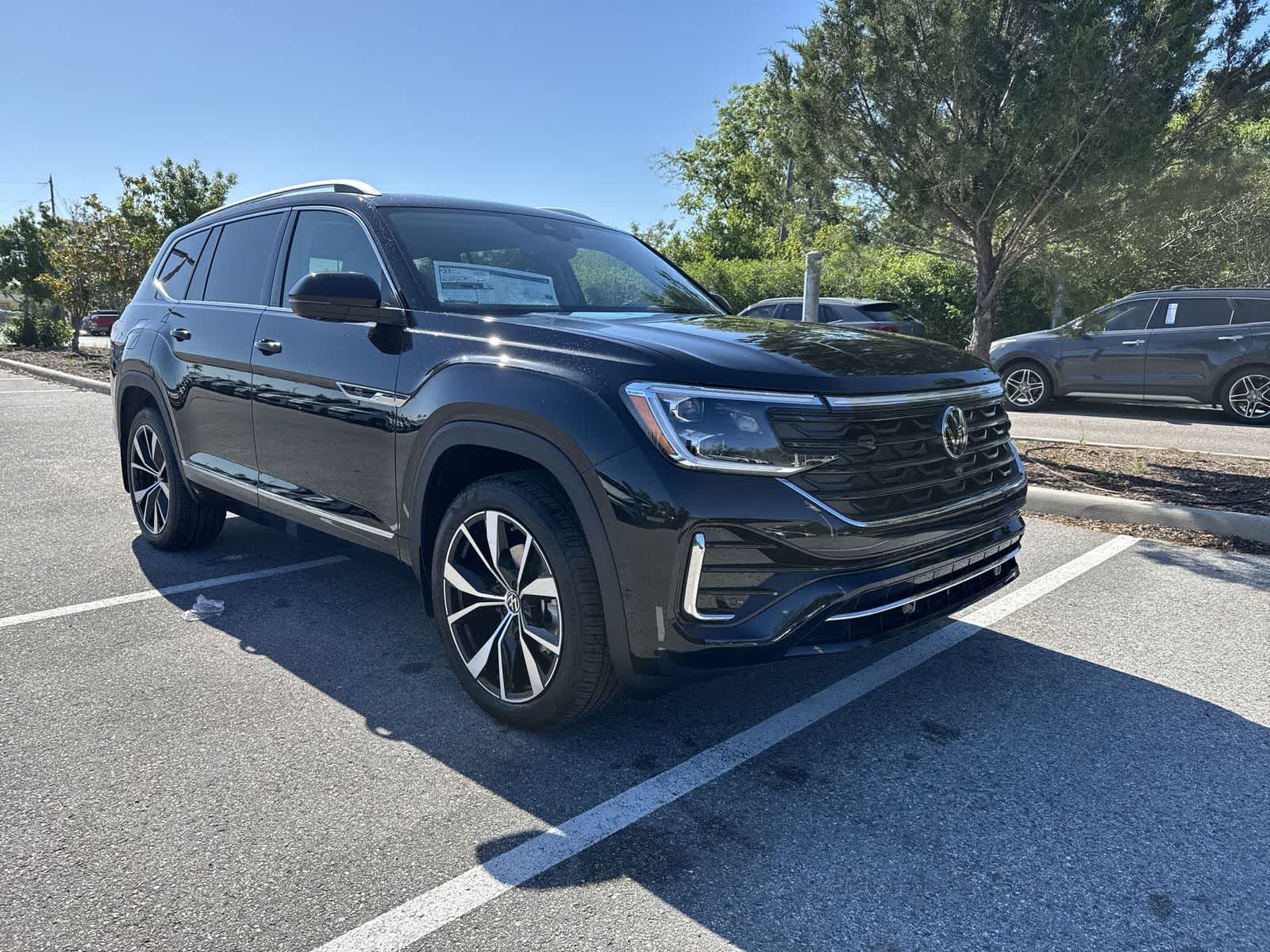 2026 Volkswagen Atlas 2.0T SEL Premium R-Line