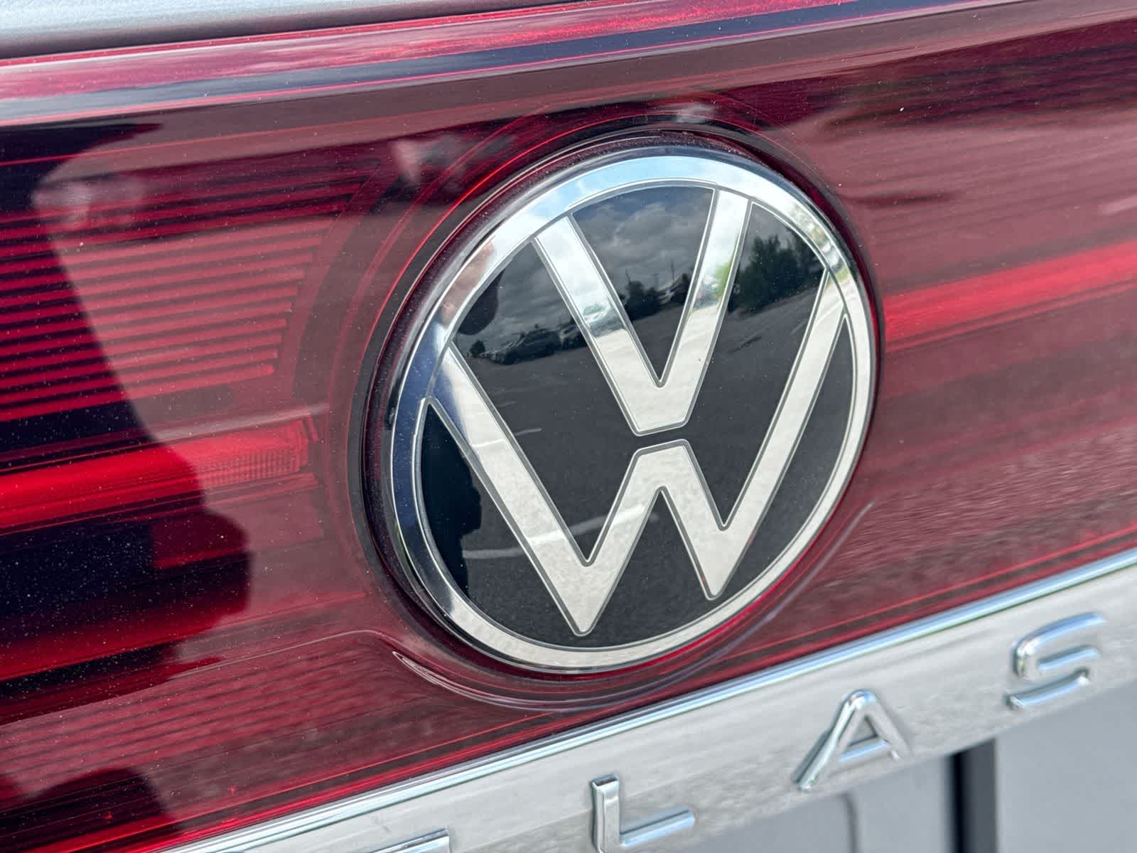 Volkswagen Atlas 2.0T SEL Premium R-Line 2024