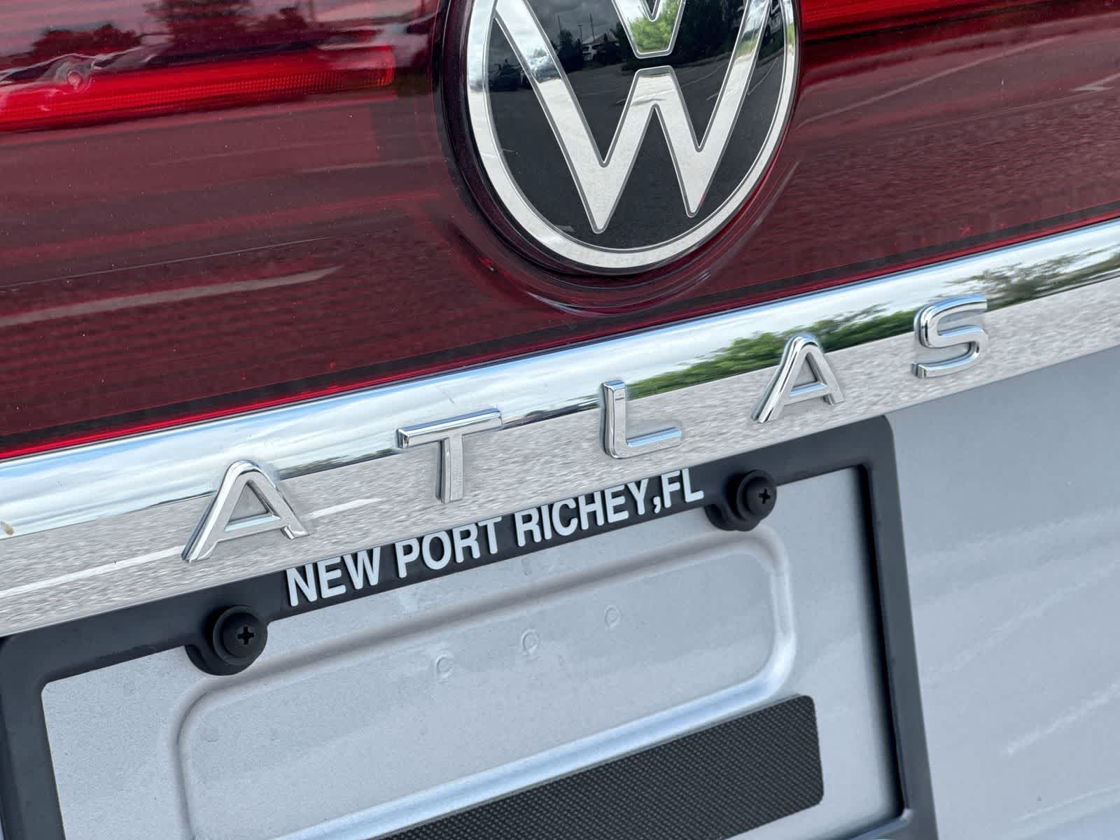 Volkswagen Atlas 2.0T SEL Premium R-Line 2024
