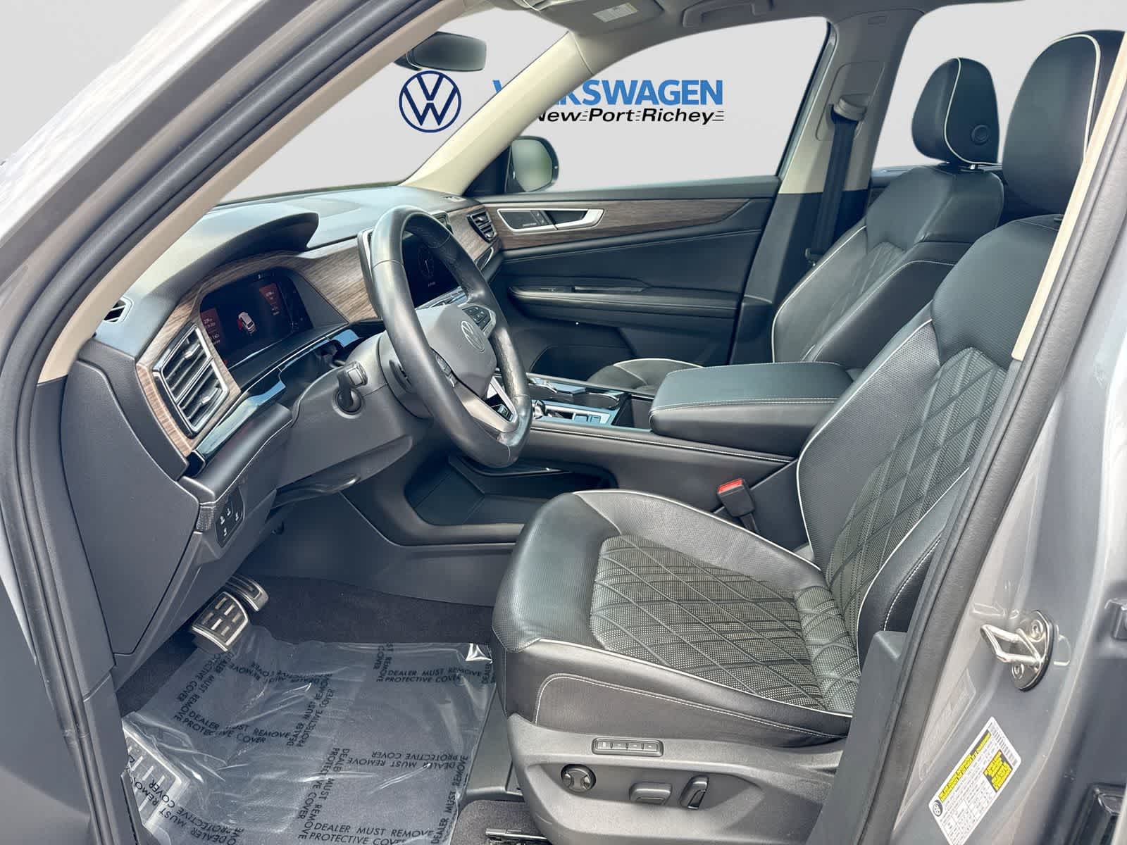 Volkswagen Atlas 2.0T SEL Premium R-Line 2024
