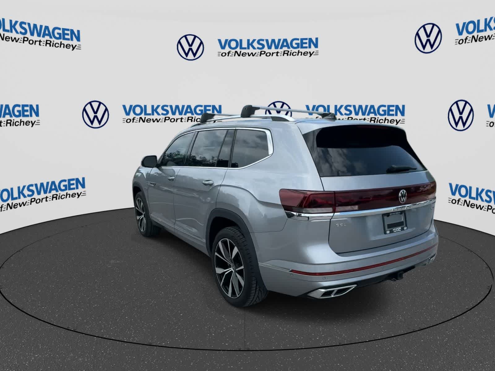 Volkswagen Atlas 2.0T SEL Premium R-Line 2024