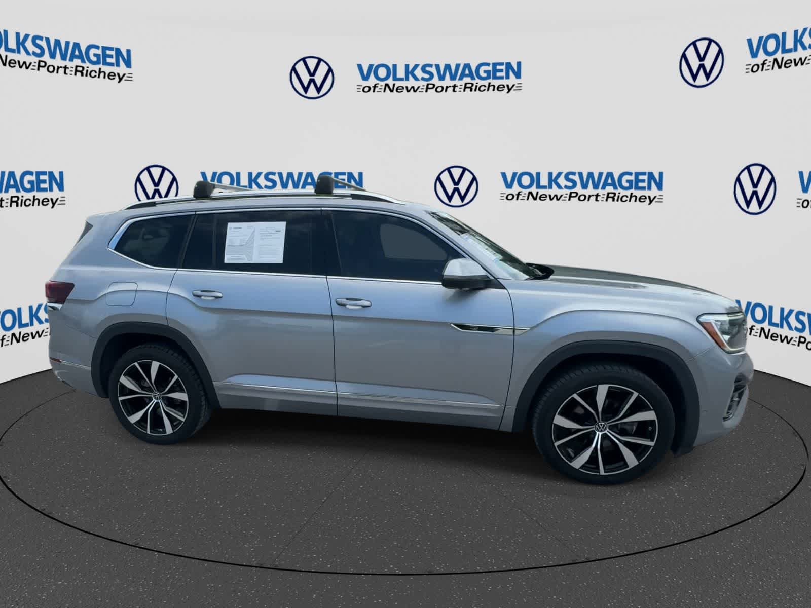 Volkswagen Atlas 2.0T SEL Premium R-Line 2024