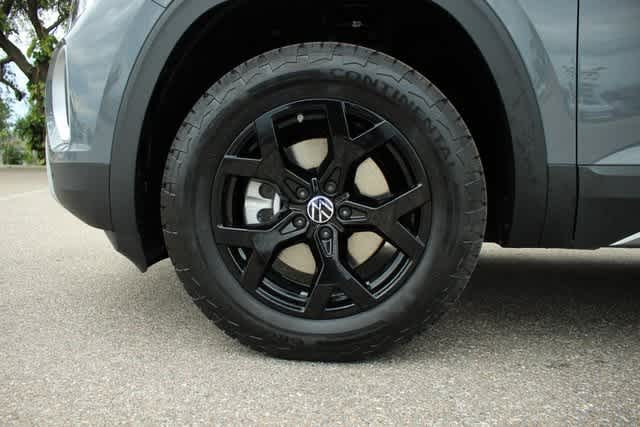 2024 Volkswagen Atlas 2.0T Peak Edition SEL