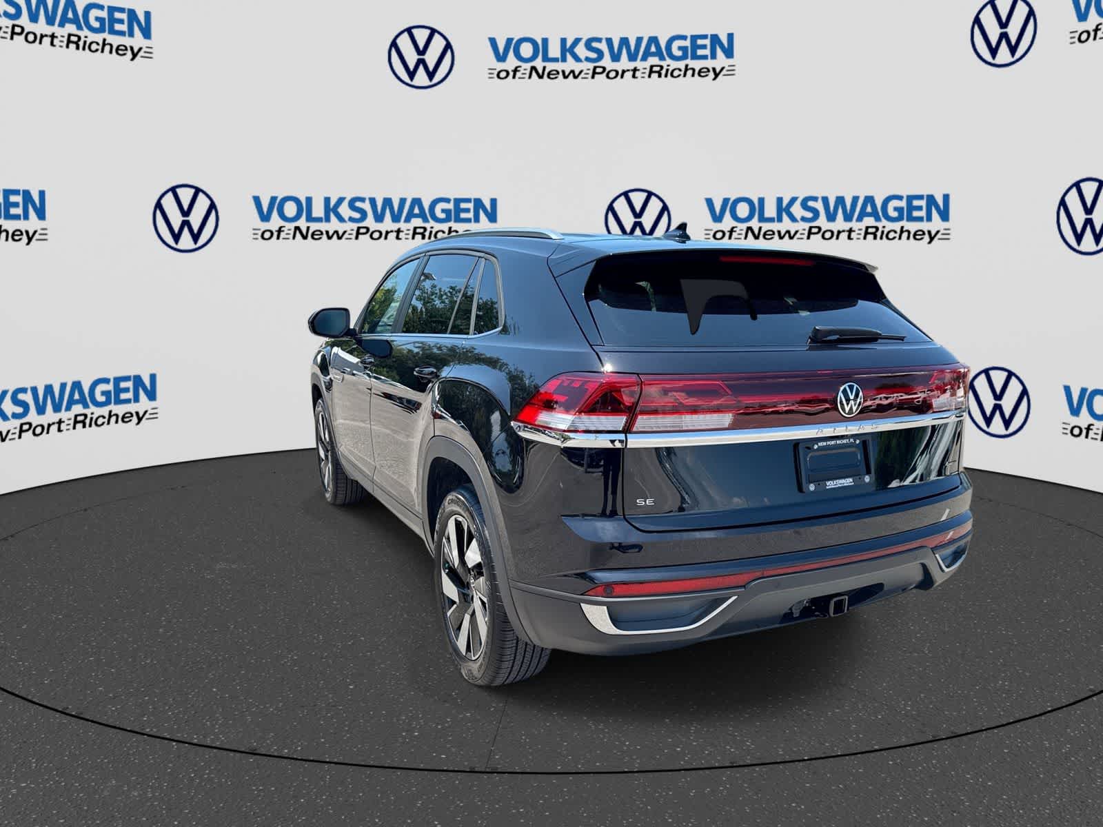 2026 Volkswagen Atlas Cross Sport 2.0T SE con tecnología
