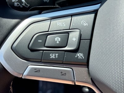 2026 Volkswagen Atlas Cross Sport 2.0T SE con tecnología