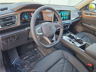 Volkswagen Atlas 2.0T SE con tecnología 2026
